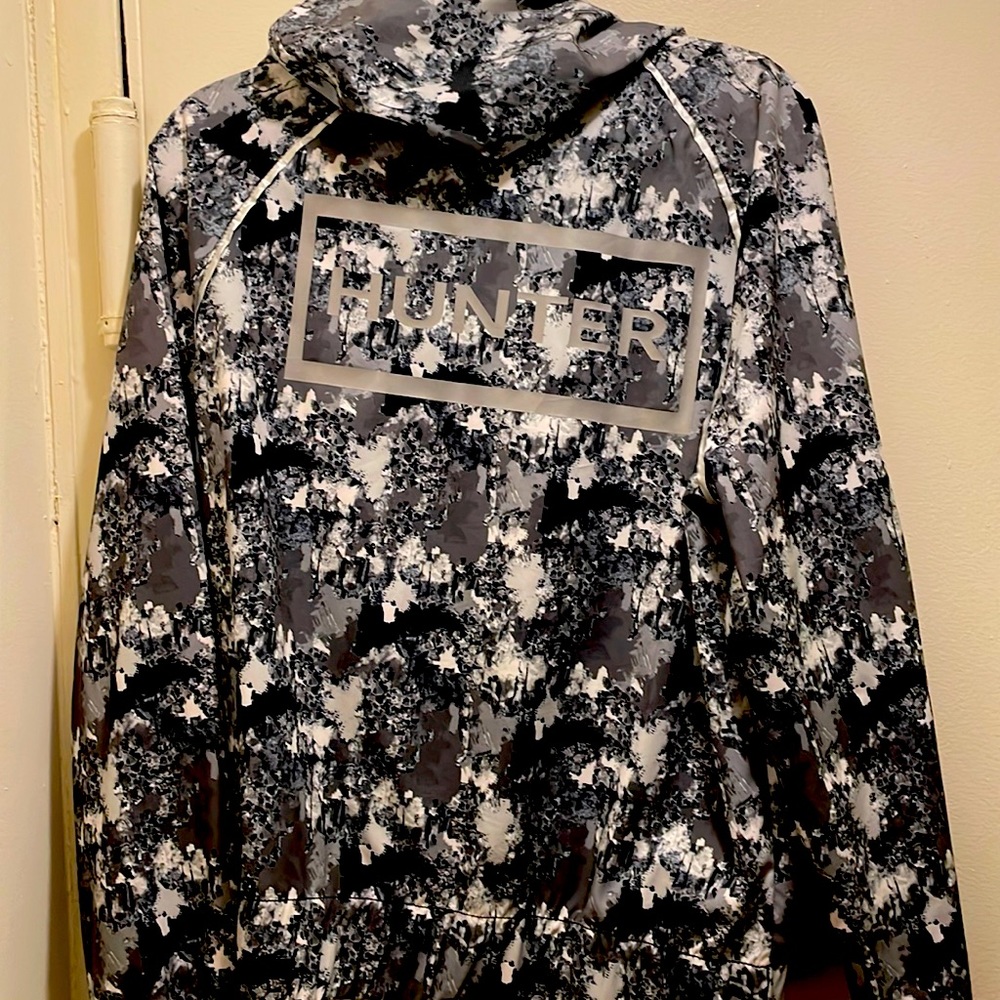 Hunter x Target🎯 Windbreaker Jacket 🌬️